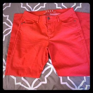 Super cute Elle Jeggings.
